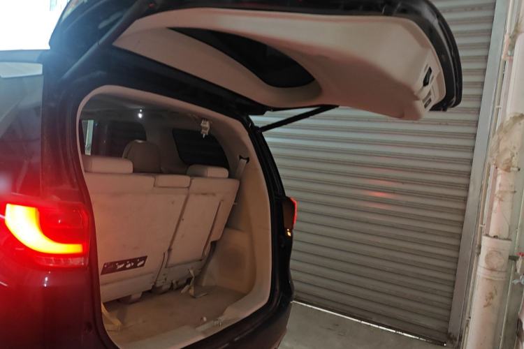 Used GAC Trumpchi M8 2018 320T Luxury Edition Trunk