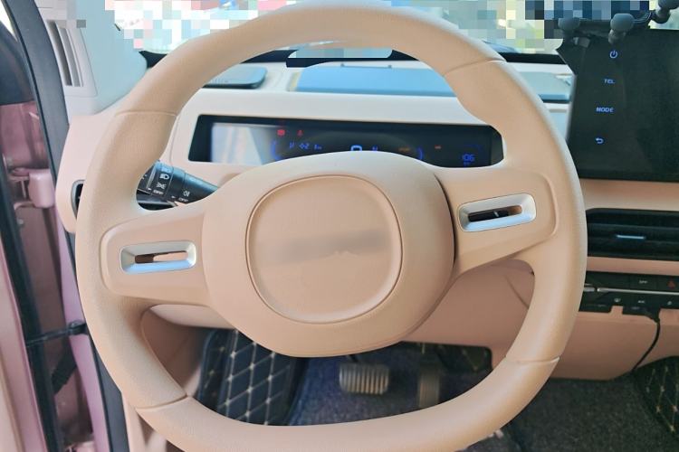 Used Geely Galaxy Panda 2023 Panda Mini 200km Endurance Bear
