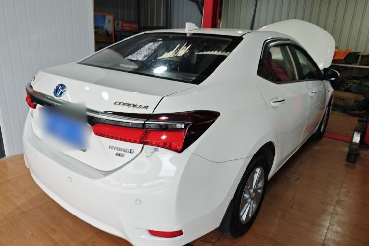 Used Toyota Corolla 2016 Dual-Engine 1.8L E-CVT Pioneer Edition Rear Right 45 Deg