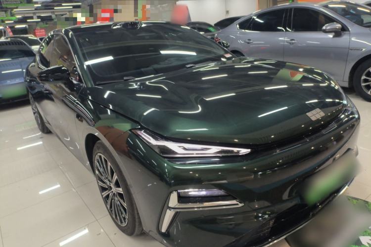 Used Geely Galaxy 8 2025 130km EM-P Starship Edition
