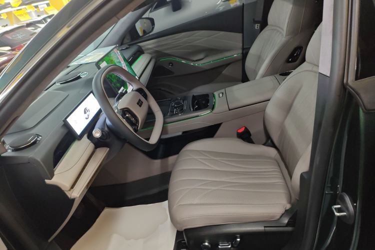 Used Geely Galaxy 8 2025 130km EM-i Flagship Edition Left Front Seat