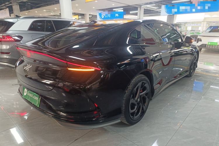 Used IM L6 2024 Max Enhanced Performance Edition Rear Right 45 Deg