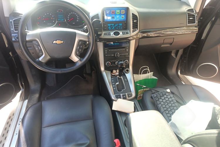 Used Chevrolet Captiva 2017 2.4L 4x4 Flagship Edition 7-Seater