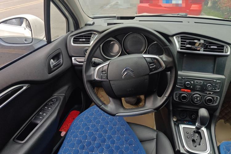 Used Citroen C4L 2013 1.8L Automatic Jingzhi Edition Steering Wheel
