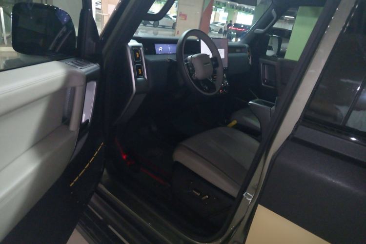 Used iCAR V23 2025 501 Four-Wheel Drive Intelligent Driving Version