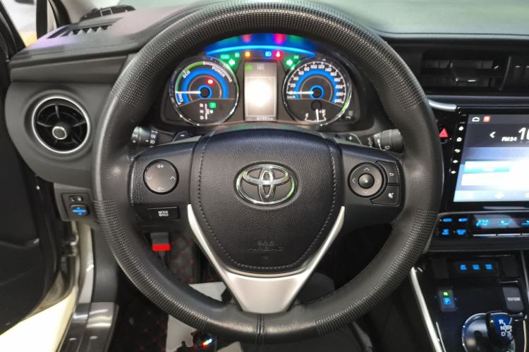 Used Toyota Corolla 2017 Revised Dual-Engine 1.8L E-CVT Leading Edition
