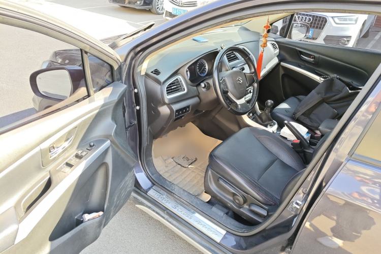 Used Suzuki S-Cross 2014 1.6L Manual Two-Wheel Drive Elite Model
