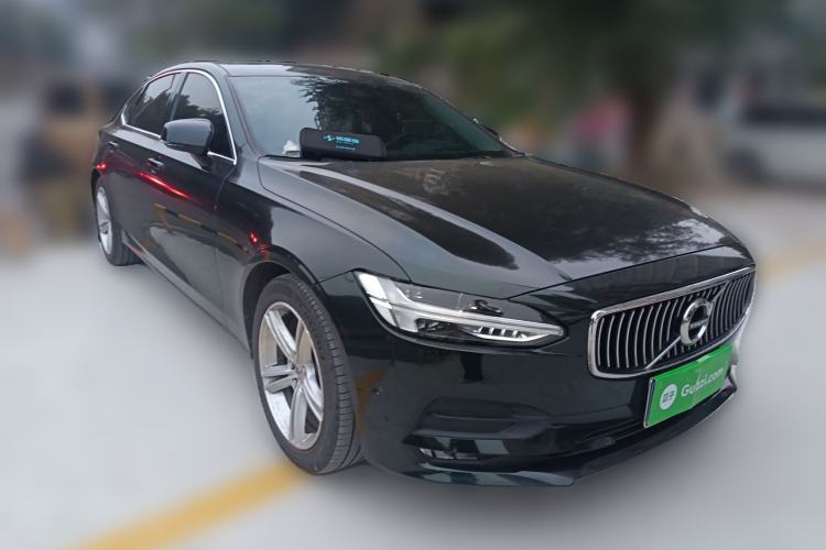Used Volvo S90 2018 T4 Zhiyuan Edition
