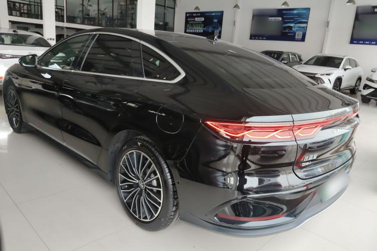 Used BYD Han 2025 DM-i Intelligent Driving Edition 125KM LiDAR Flagship Model