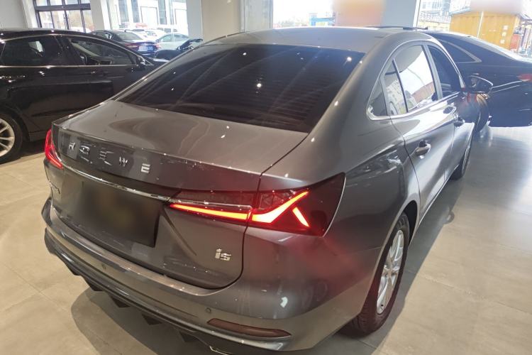 Used Roewe i5 2023 1.5L CVT Luxury Edition Rear Right 45 Deg