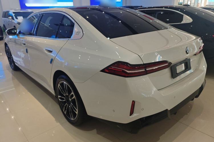 Used BMW 5 Series 2024 525Li M Sport Package

