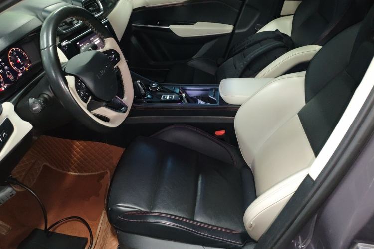 Used Lynk & Co 02 2022 2.0T DCT Shine Pro Left Front Seat