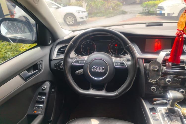 Used Audi A4L 2015 35 TFSI Automatic Standard Model
