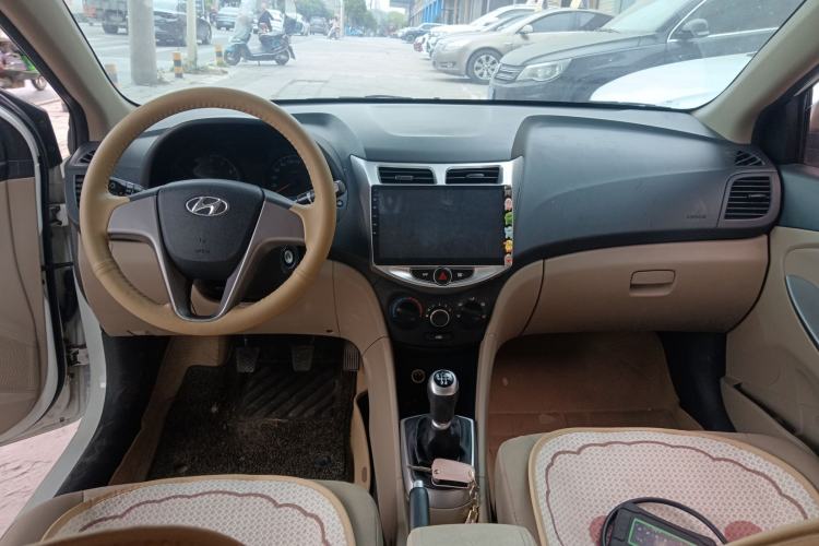 Used Hyundai Verna (older generation) 2016 1.4L Manual Smart GLS Trim
