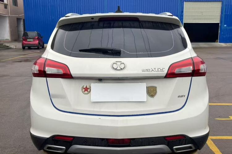 Used BAIC Senova X65 2015 2.0T automatic comfort version
