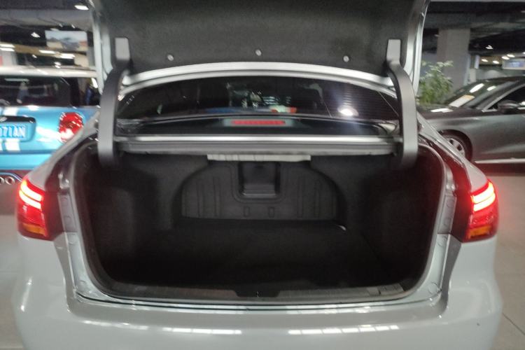 Used CHANGAN Ruicheng CC 2022 Blue Whale Edition 1.5T DCT Luxury Model Trunk