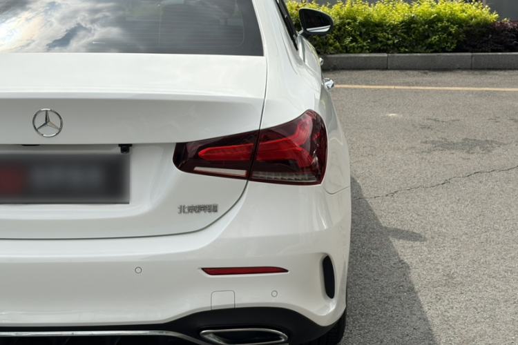 Used Mercedes-Benz A-Class 2022 Restyled A 200 L Sport Sedan Fashion Version Exterior 5