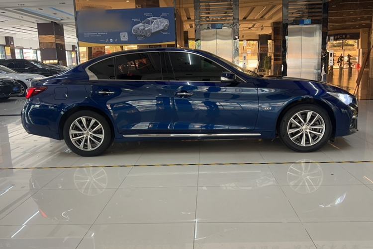 Used Infiniti Q50L 2018 2.0T Comfort Edition China VI Standard