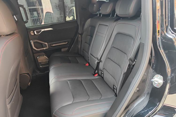 Used JETOUR Traveler 2023 2.0T All-Wheel Drive CrossPRO+ Left Rear Seat