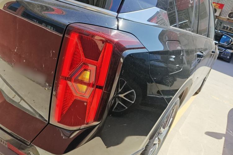 Used GAC Trumpchi GS8 2022 Linghang Series 2.0 TGDI Two-Wheel-Drive Luxury Smart Connectivity Version (7 Seats) Right Rear Taillight