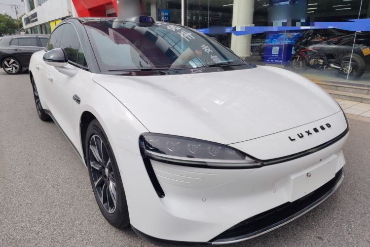 Used Hima Luxeed S7 2024 Max Front Right 45 Deg