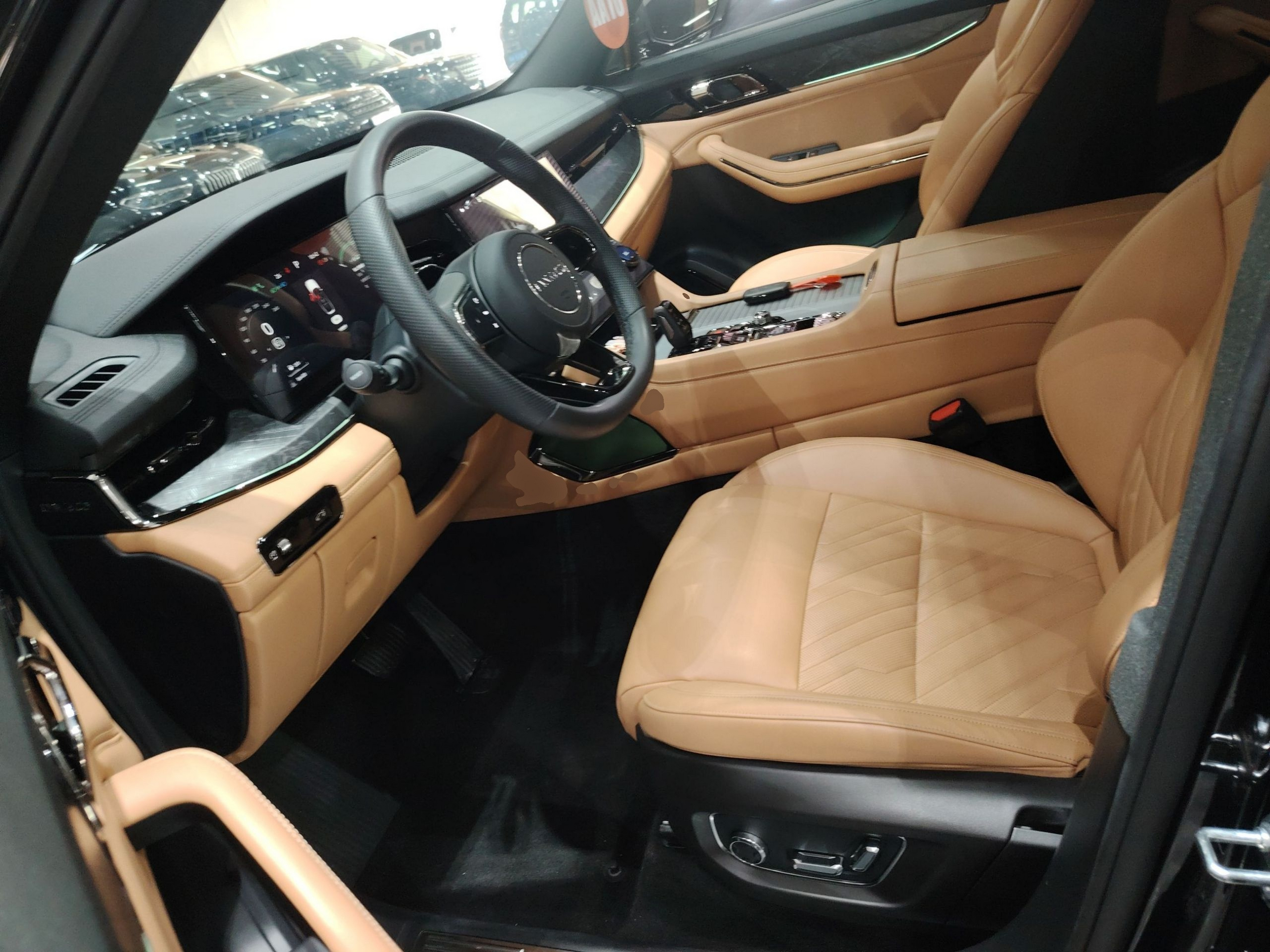 المقاعد الأمامية داخل السيارة