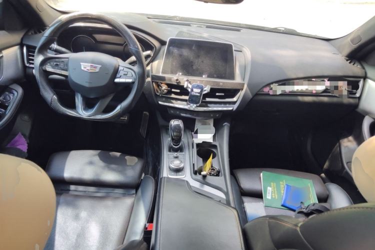 Used Cadillac CT5 2020 28T Leading Sport Model Center Console