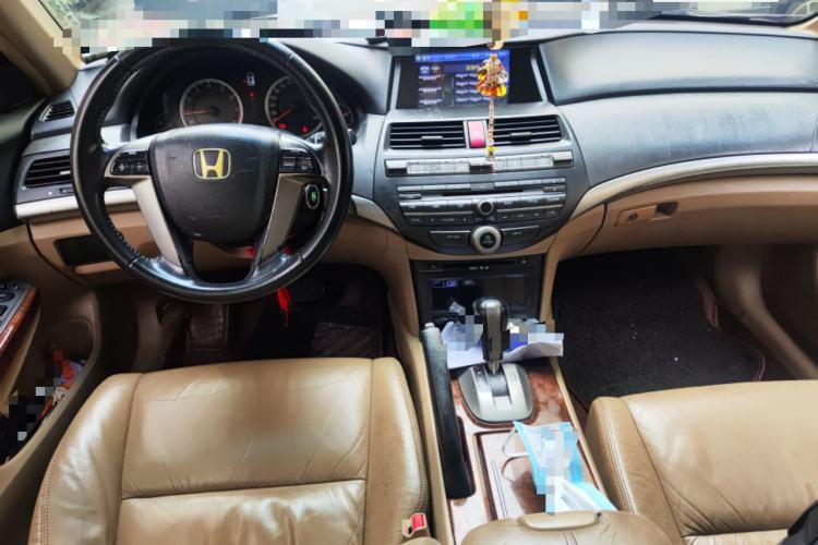 Used Honda Accord 2011 2.0L EX Center Console