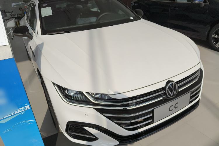 Used Volkswagen FAW-Volkswagen CC 2025 380TSI Striking All-Inclusive Edition Front Right 45 Deg