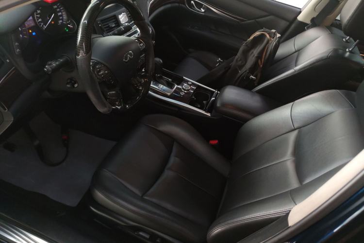 Used Infiniti Q70 2017 Q70L 2.5L Enjoyment Edition
