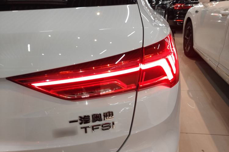 Used Audi Q3 2020 35 TFSI Ambition Dynamic Edition
