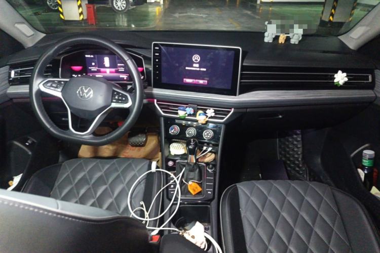 Used Volkswagen Sagitar 2023 280TSI DSG Beyond Lite Edition Center Console