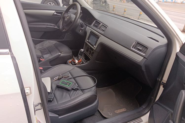 Used Volkswagen Lavida 2013 Restyled Classic 1.6L Automatic Comfort Edition Right Front Seat