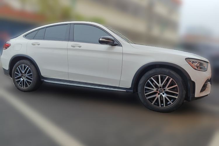 Used Mercedes-Benz GLC Coupe 2020 GLC 300 4MATIC Coupe SUV Front Right 45 Deg