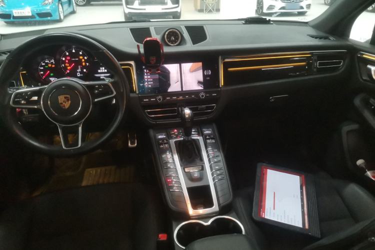 Used Porsche Macan 2020 Macan 2.0T