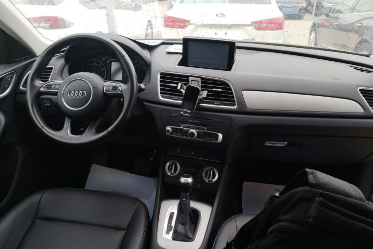 Used Audi Q3 2015 30 TFSI Ambition Edition