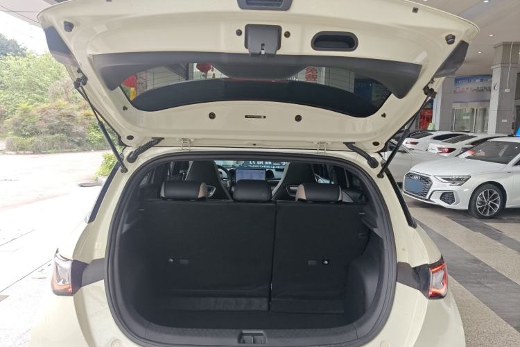 Used BYD Dolphin 2023 420 km Fashion Edition
