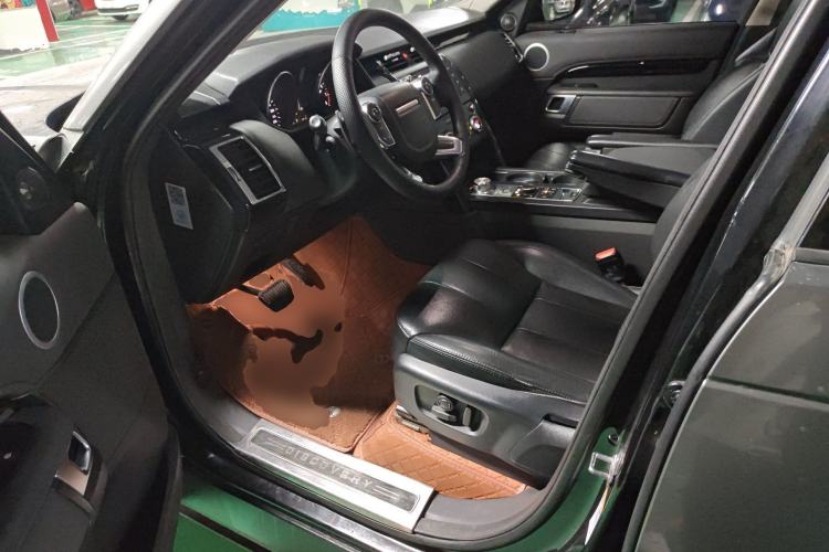 Used Land Rover Discovery 2017 3.0 SC V6 SE Driver Seat