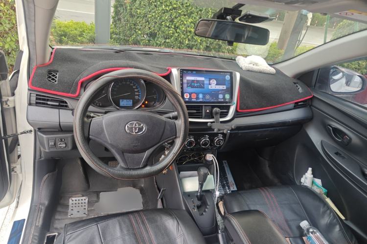 Used Toyota Vios 2017 1.5L CVT Innovation Edition Center Console