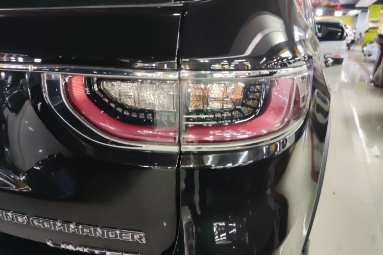 Used Jeep Grand Commander 2018 2.0T Four-Wheel Drive Prestige Edition China V
