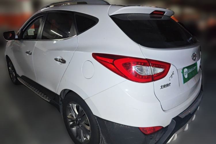 Used Hyundai ix35 2015 2.0L Automatic 2WD Smart Version China V Standard
