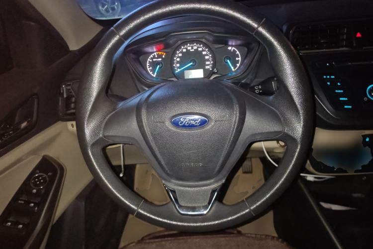 Used Ford Escort 2015 1.5L Manual Comfort Model
