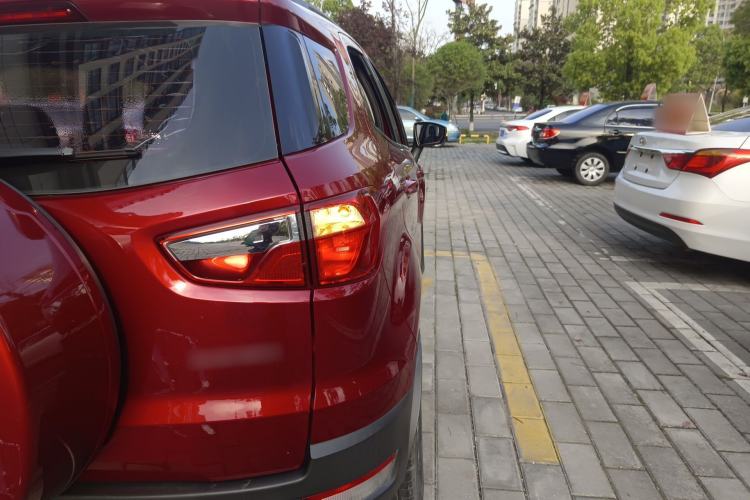 Used Ford EcoSport 2017 1.5L Manual Comfort Model Exterior 3