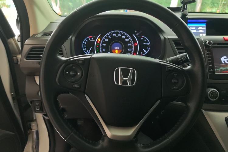 Used Honda CR-V 2013 2.4L four-wheel drive luxury version Steering Wheel