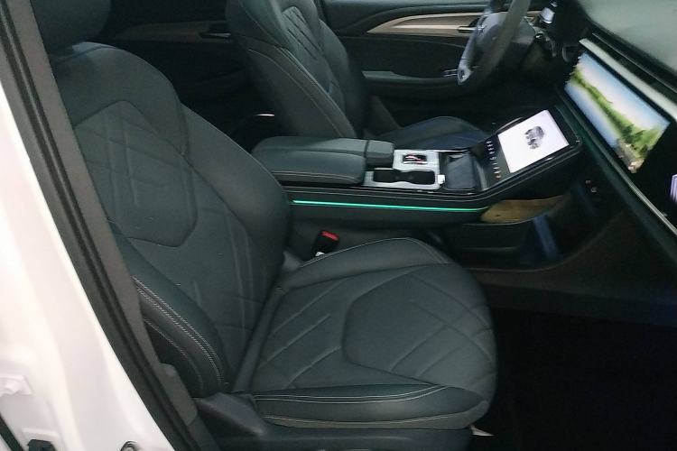 Used ARCFOX Alpha T 2023 688E+ Forest Edition 160kW
