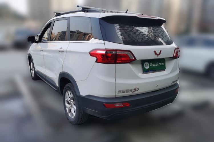 Used Wuling Hongguang S3 2018 1.5L Manual Comfort Model China V Standard
