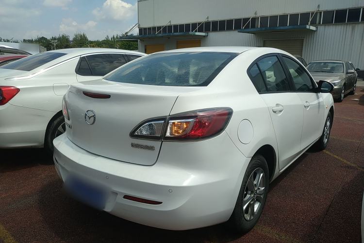 Used Mazda 3 2015 Sedan 1.6L Manual Comfort Model Rear Right 45 Deg
