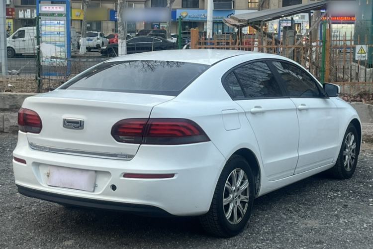 Used Qoros 3 2018 Sedan 1.6L Automatic Leading Model
