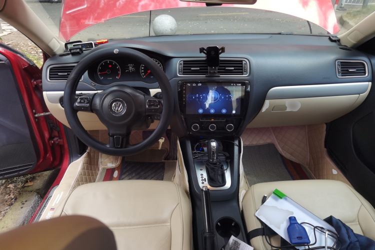 Used Volkswagen Sagitar 2012 1.6L Automatic Comfort Edition

