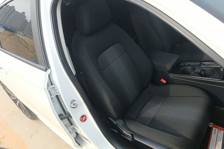 Used Honda Integra 2023 HATCHBACK 240TURBO CVT Trendsetting Edition
